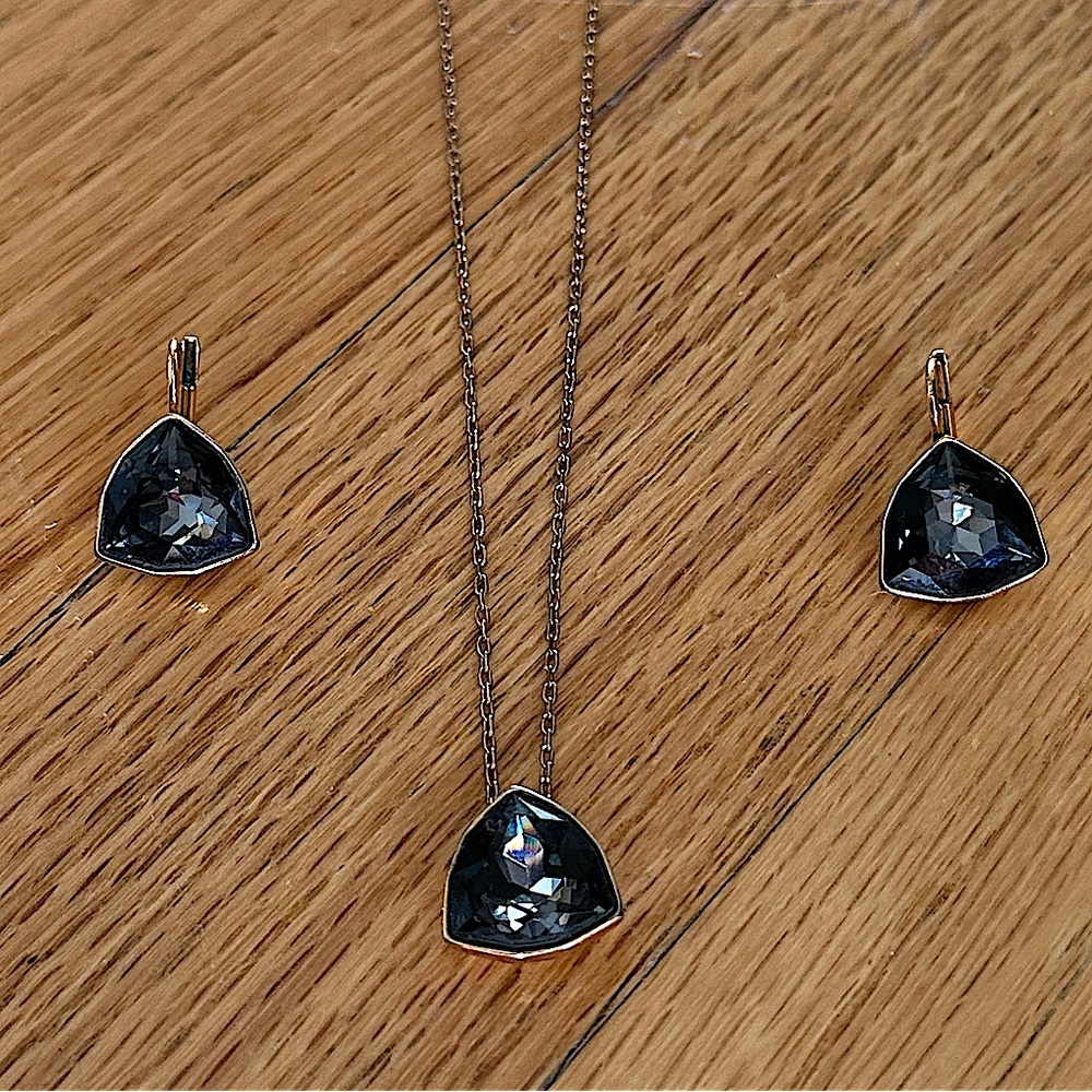 Swarovski Crystal- Trilliant cut Onyx black Crystal earrings, rose gold plated